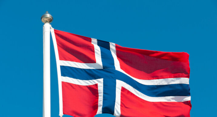Let NBIM invest in NATO nuclear defence firms, commission says Norway, Norwegian flag