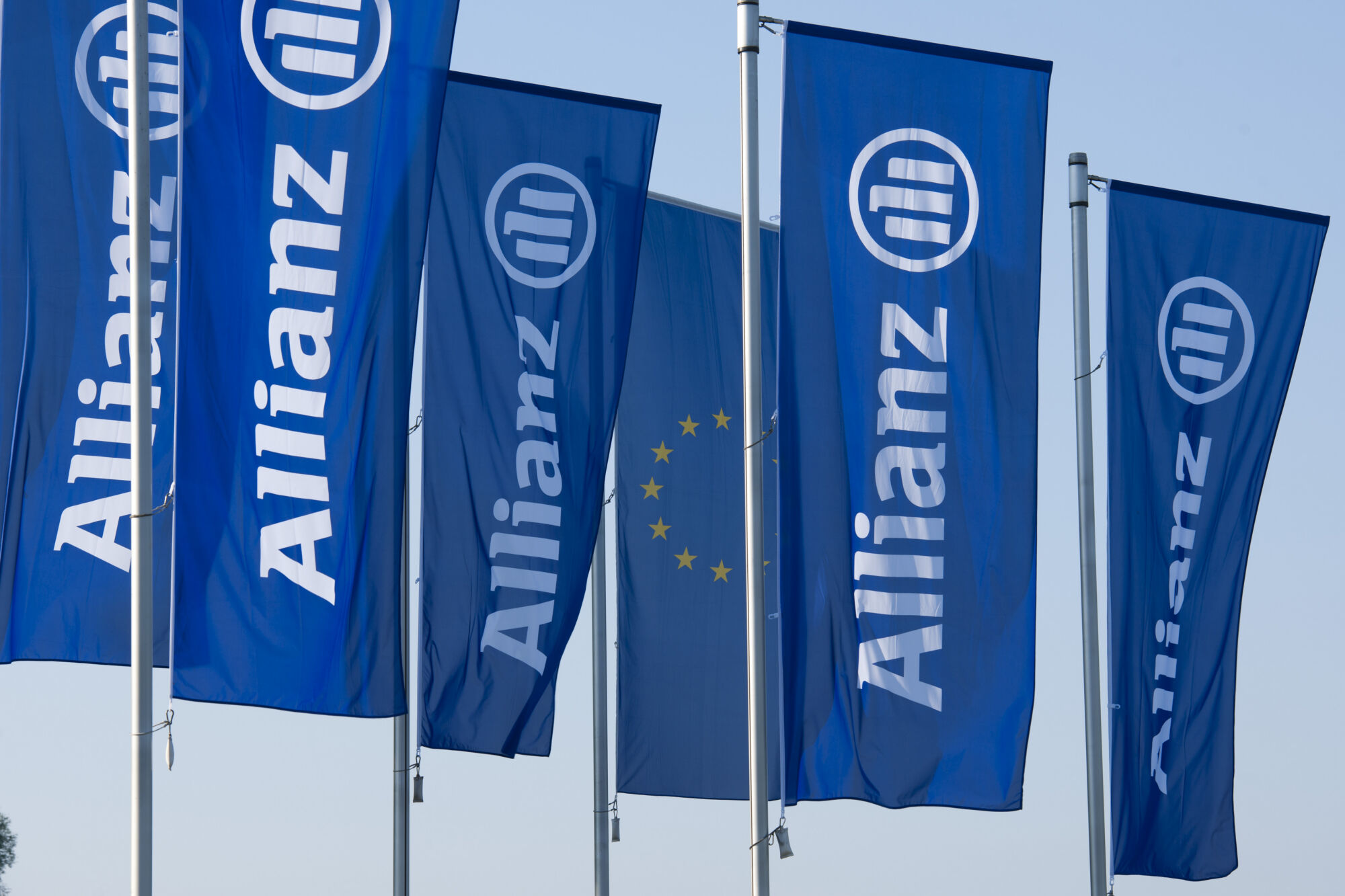 Allianz Global Investors restructures senior sustainability leadership